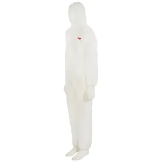 Biały kombinezon ochronny 3M z kapturem, przeznaczony do ochrony kategorii III, typ 5/6, w rozmiarze XXL. Na piersi widoczne jest logo 3M.