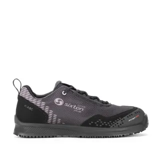 Czarne półbuty ochronne Sixton Auckland z szarymi akcentami i logo na boku, posiadające antypoślizgową podeszwę. Buty mają sportowy design z sznurowadłami i wzmocnionym noskiem.
