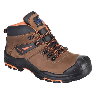 Brązowe trzewiki ochronne Portwest Compositelite Montana Hiker S3 FC17 z czarnymi i pomarańczowymi akcentami oraz solidną podeszwą. Buty posiadają metalowe oczka na sznurowadła i wzmocniony nosek.