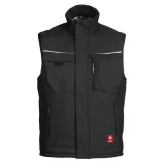 Czarna kamizelka softshell z wysokim kołnierzem, posiadająca kieszenie zapinane na zamek oraz odblaskowe elementy na piersi. Na dole znajduje się czerwone logo producenta.