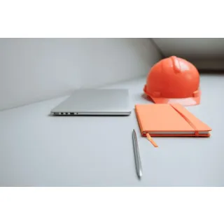 ISO 45001 – co to jest i jak wdrożyć normę w firmie?